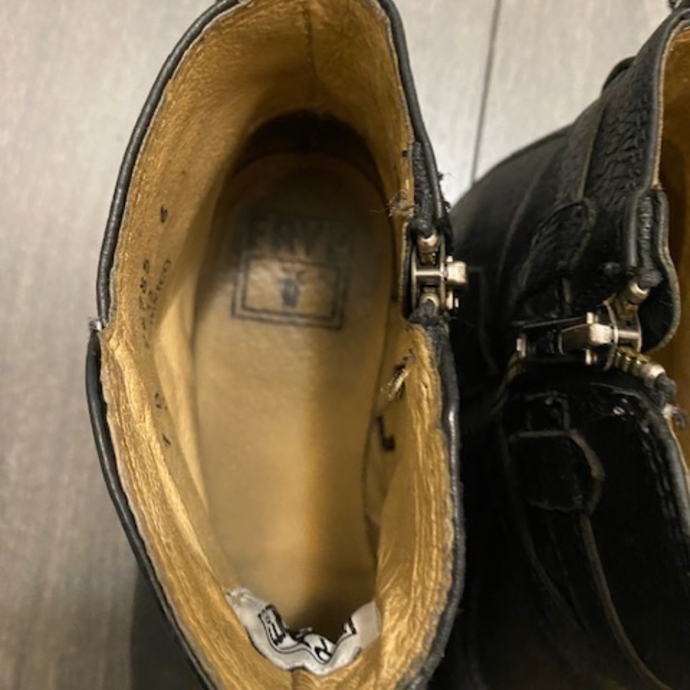 Frye Jayden Cross Strap Moto Black Leather Ankle Boots Size 7 - Picture 4 of 8